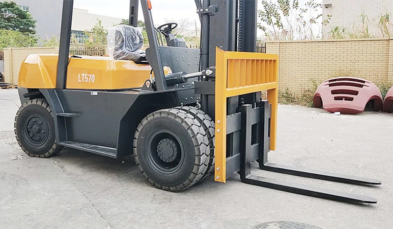 lt570 7ton diesel operated forklift truck10